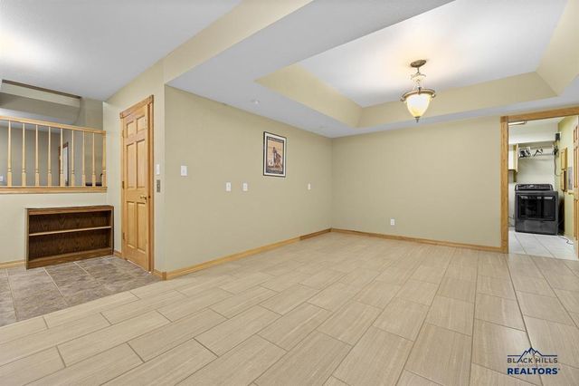 102 SANDPIPER DR, Hot Springs, SD 57747