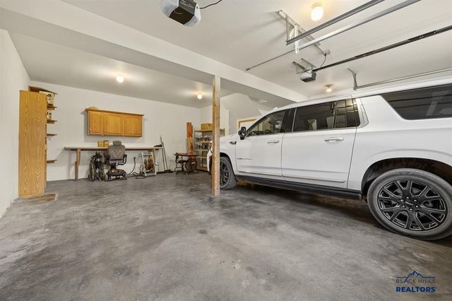 102 SANDPIPER DR, Hot Springs, SD 57747