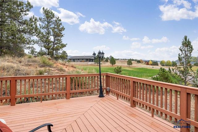 102 SANDPIPER DR, Hot Springs, SD 57747