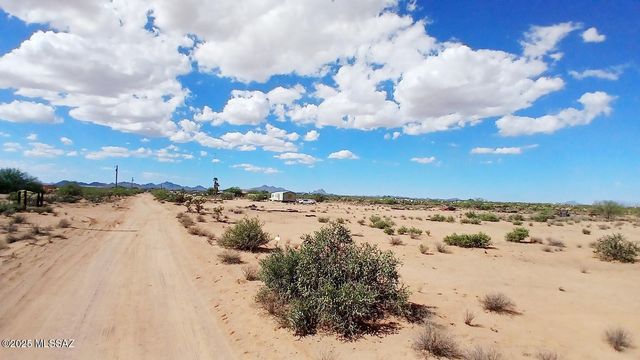 7569 N Avra Road, Tucson, AZ 85743