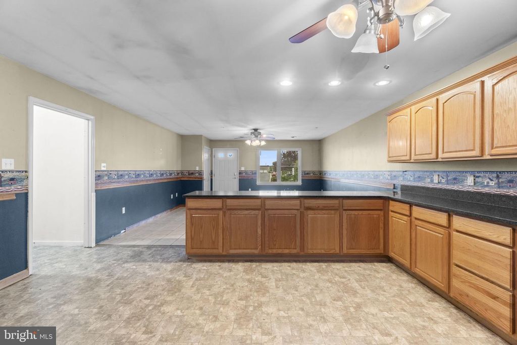 Image 10 of property listing at 731 MARATHON DR, Hagerstown, MD 21740