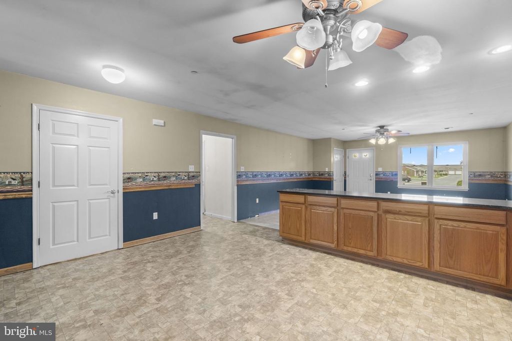 Image 11 of property listing at 731 MARATHON DR, Hagerstown, MD 21740