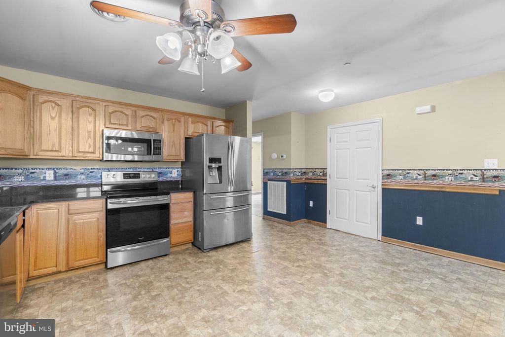 Image 12 of property listing at 731 MARATHON DR, Hagerstown, MD 21740