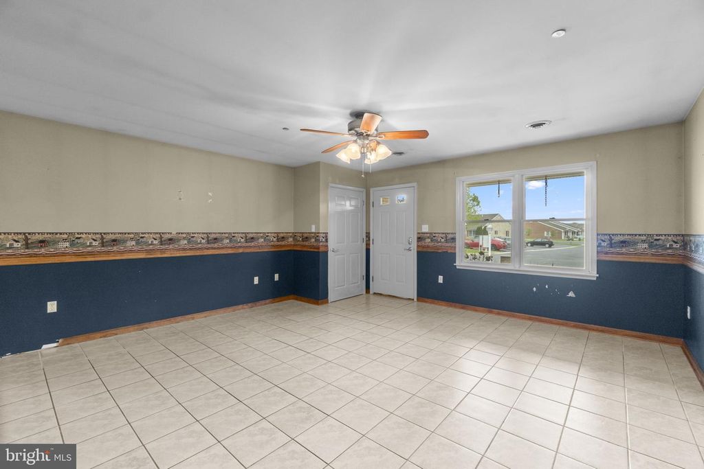 Image 5 of property listing at 731 MARATHON DR, Hagerstown, MD 21740