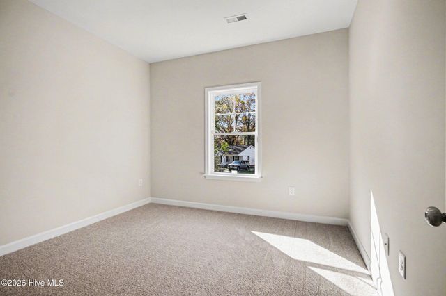 1707 Elizabeth Drive, Kinston, NC 28504