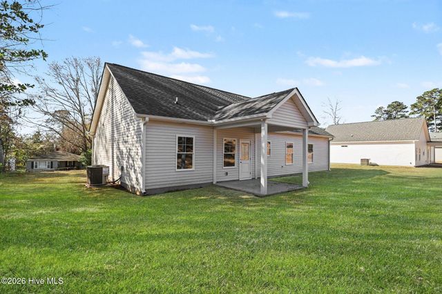 1707 Elizabeth Drive, Kinston, NC 28504