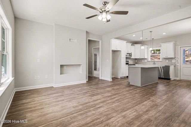 1707 Elizabeth Drive, Kinston, NC 28504