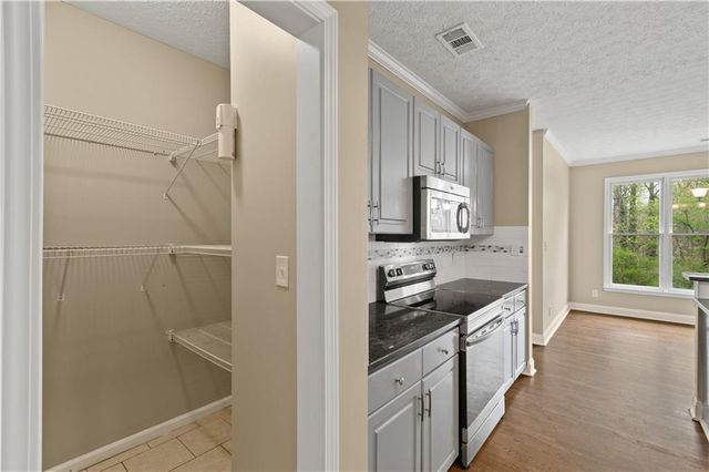 93 Overlook Circle, Dawsonville, GA 30534