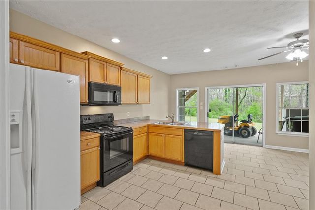 93 Overlook Circle, Dawsonville, GA 30534