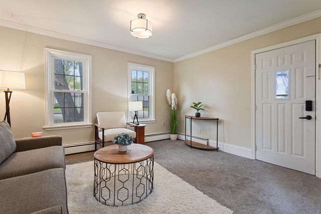 1467 County Road B E, Maplewood, MN 55109