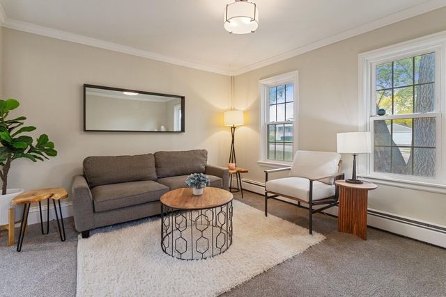 1467 County Road B E, Maplewood, MN 55109