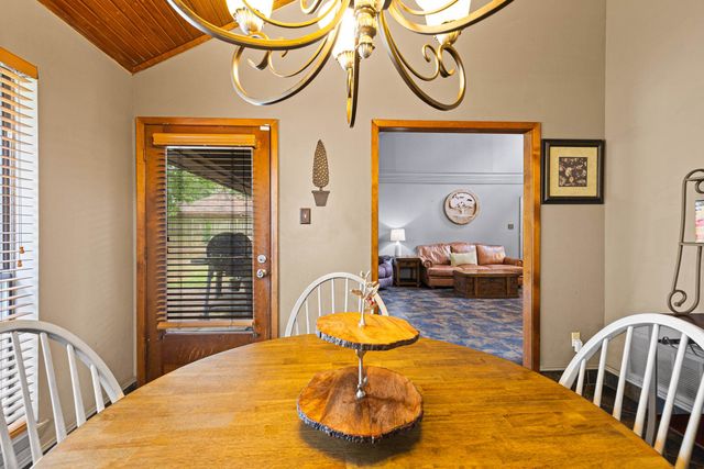 32 Stonegate, Longview, TX 75601