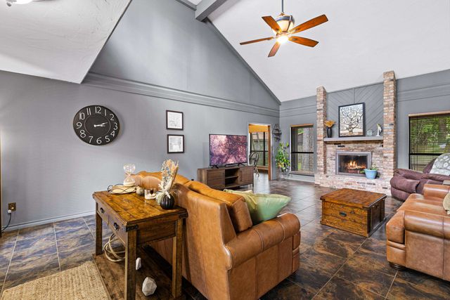 32 Stonegate, Longview, TX 75601