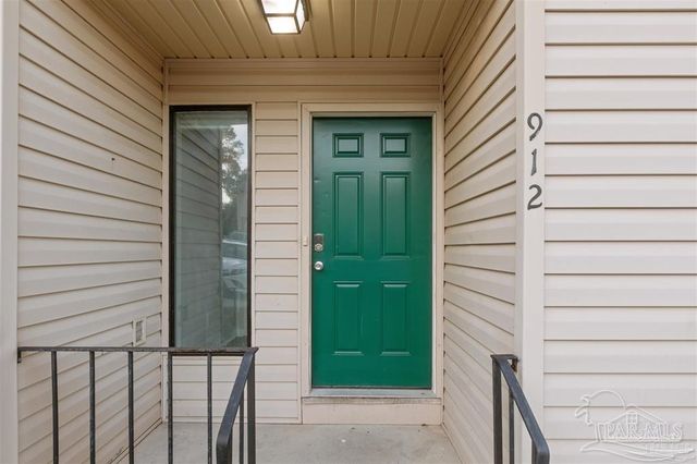 912 Brookside Pl, Pensacola, FL 32503