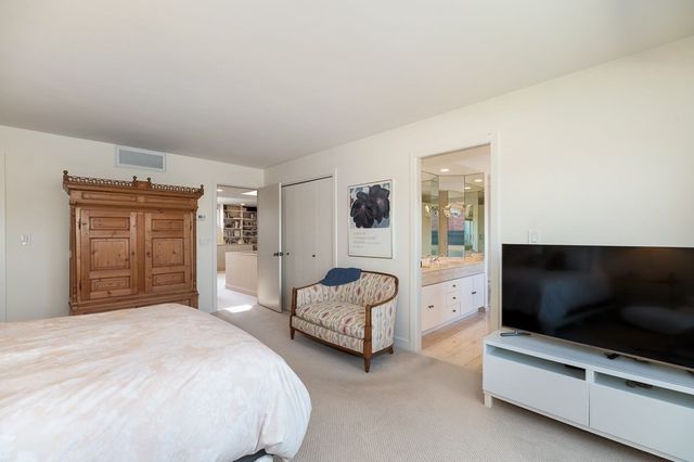 183 Commonwealth Ave. PH, Boston, MA 02116