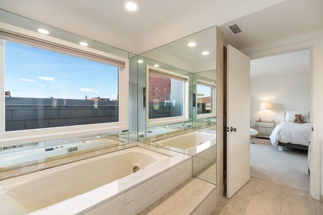 183 Commonwealth Ave. PH, Boston, MA 02116