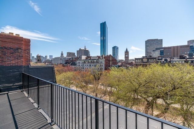 183 Commonwealth Ave. PH, Boston, MA 02116