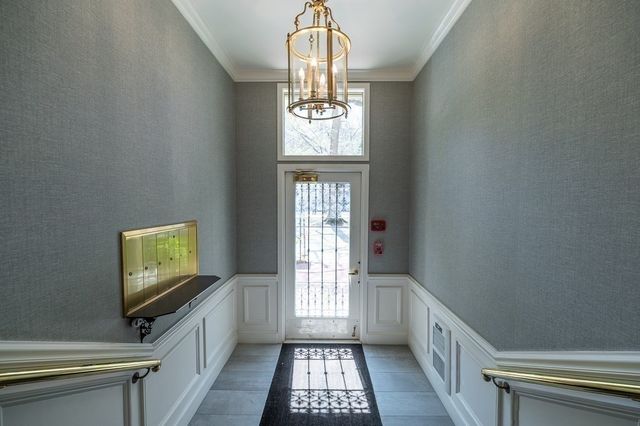 183 Commonwealth Ave. PH, Boston, MA 02116