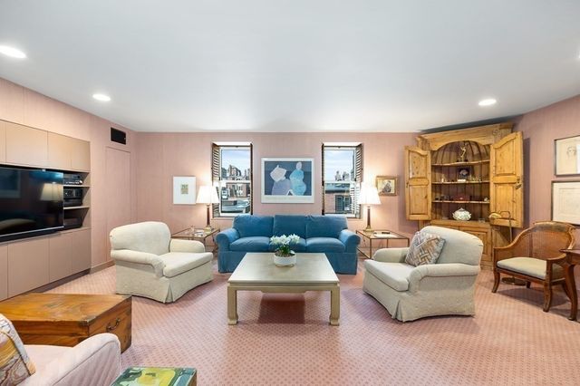 183 Commonwealth Ave. PH, Boston, MA 02116