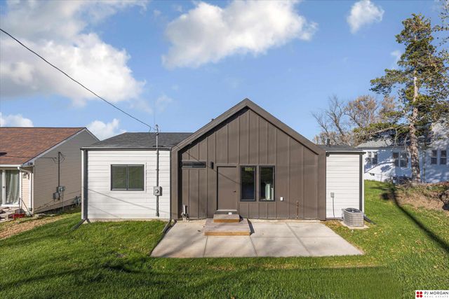 2623 Z Street, Omaha, NE 68107