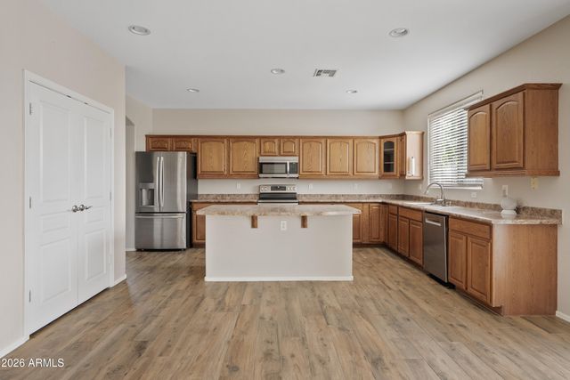 249 E PASO FINO Way, San Tan Valley, AZ 85143
