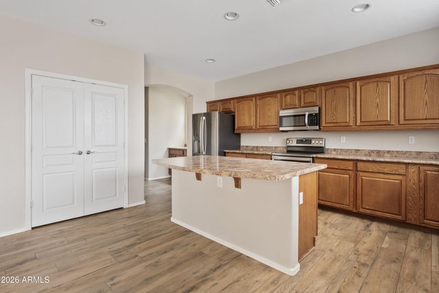 249 E PASO FINO Way, San Tan Valley, AZ 85143