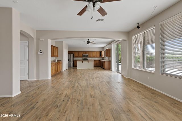 249 E PASO FINO Way, San Tan Valley, AZ 85143