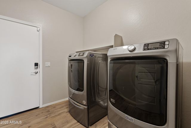 249 E PASO FINO Way, San Tan Valley, AZ 85143