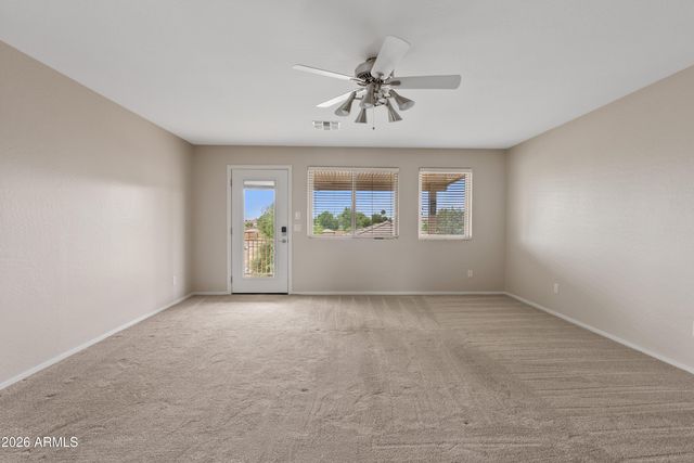249 E PASO FINO Way, San Tan Valley, AZ 85143