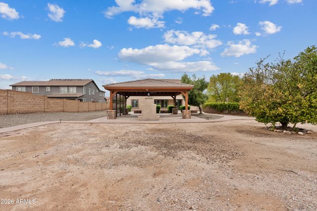 249 E PASO FINO Way, San Tan Valley, AZ 85143