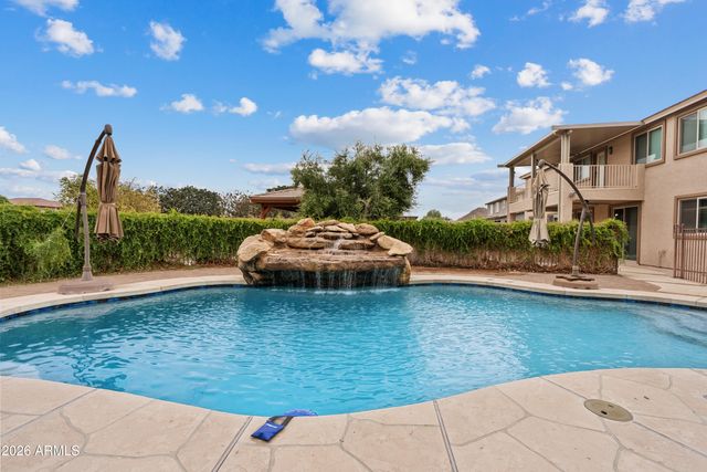 249 E PASO FINO Way, San Tan Valley, AZ 85143