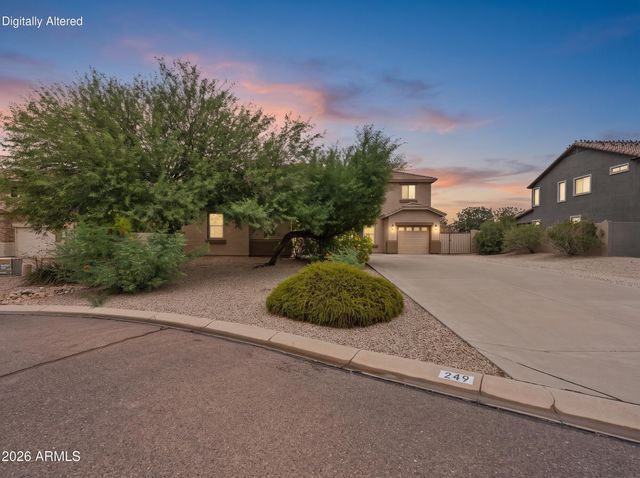 249 E PASO FINO Way, San Tan Valley, AZ 85143