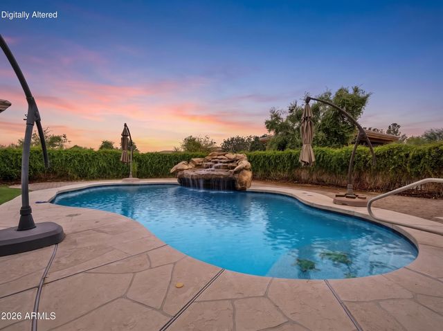 249 E PASO FINO Way, San Tan Valley, AZ 85143