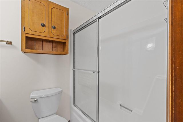 6025 Amber Brook Drive, Hixson, TN 37343