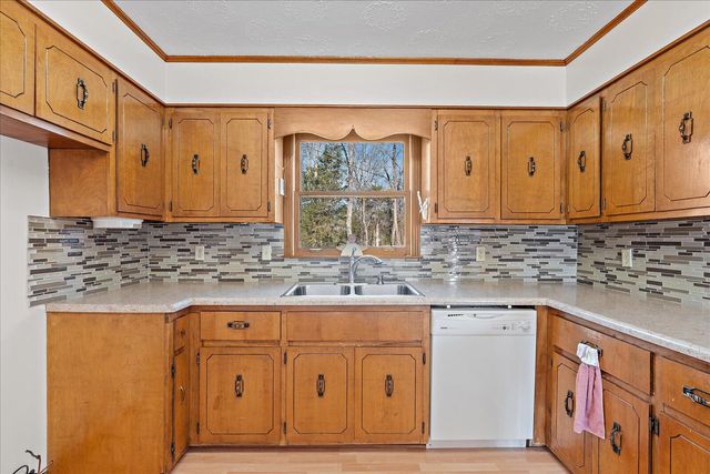 6025 Amber Brook Drive, Hixson, TN 37343