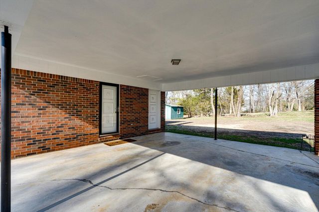 6025 Amber Brook Drive, Hixson, TN 37343