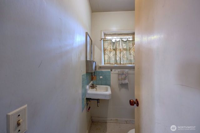 13907 N Alley, Long Beach, WA 98631