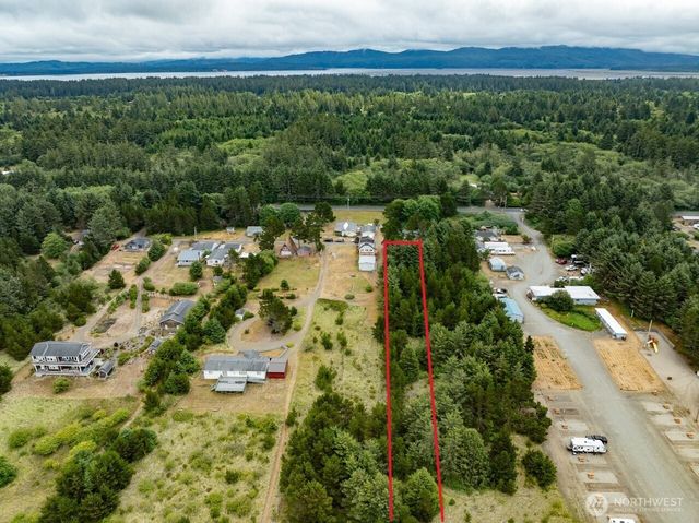 13907 N Alley, Long Beach, WA 98631