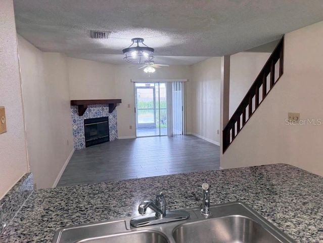 7514 COLONIAL COURT, Tampa, FL 33615