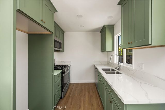 1519 S Towner, Santa Ana, CA 92707
