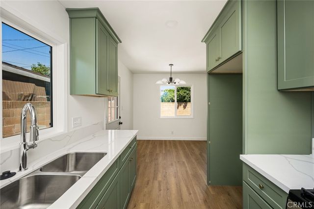 1519 S Towner, Santa Ana, CA 92707