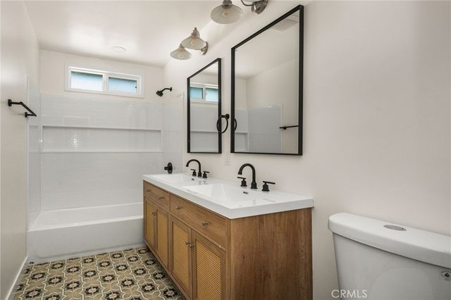 1519 S Towner, Santa Ana, CA 92707