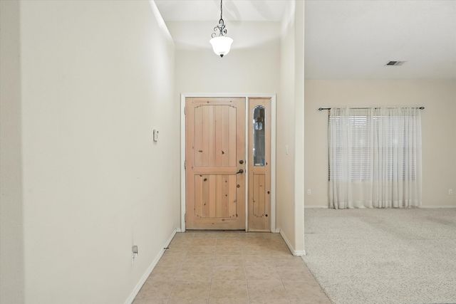 736 GRAY HAWK Drive NE, Rio Rancho, NM 87144