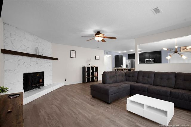 3855 Sturbridge Drive, Hope Mills, NC 28348