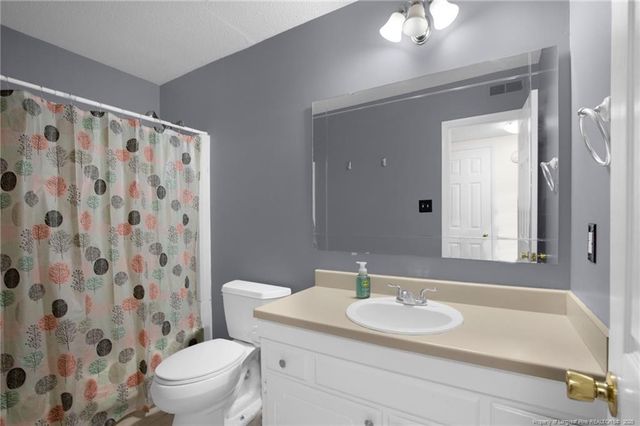 3855 Sturbridge Drive, Hope Mills, NC 28348