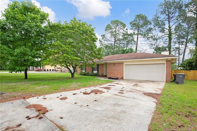 3855 Sturbridge Drive, Hope Mills, NC 28348
