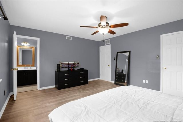 3855 Sturbridge Drive, Hope Mills, NC 28348