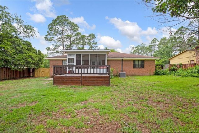 3855 Sturbridge Drive, Hope Mills, NC 28348