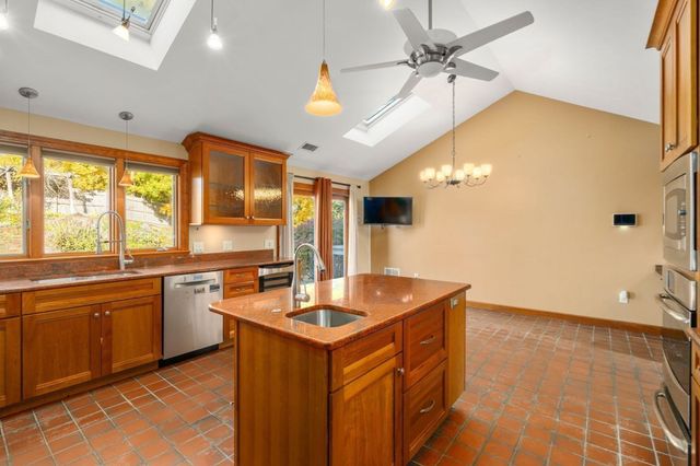 5 Pebble Place, Stoneham, MA 02180