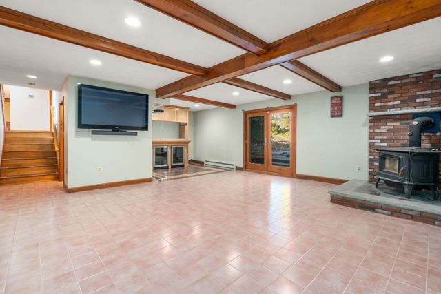 5 Pebble Place, Stoneham, MA 02180